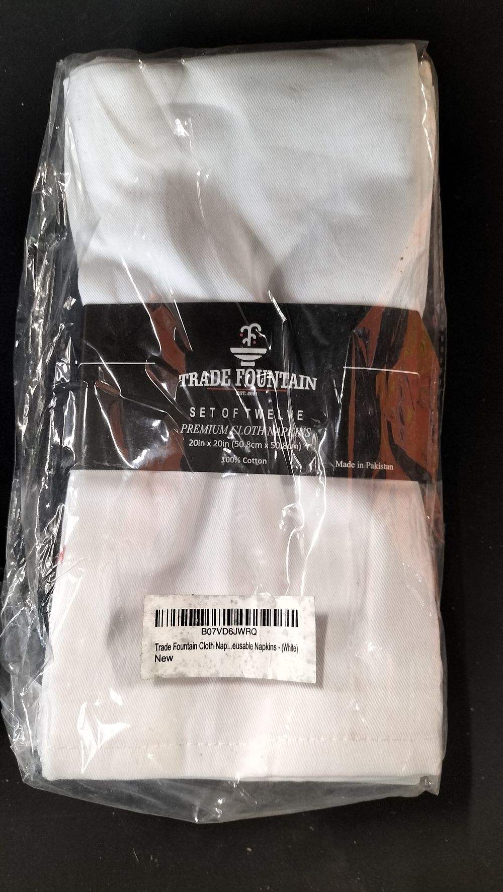 Lot 651: New Sealed Trade Fountain Set of Twelve White...