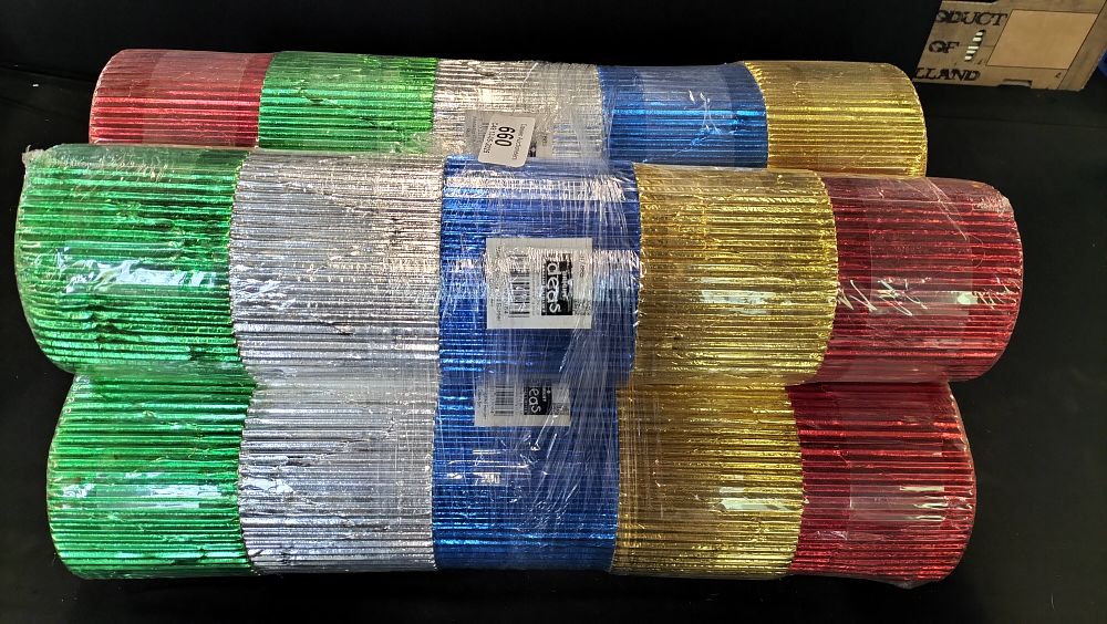 Lot 660: Brand New Sealed Metallic 5 Colour Corrugated Border...