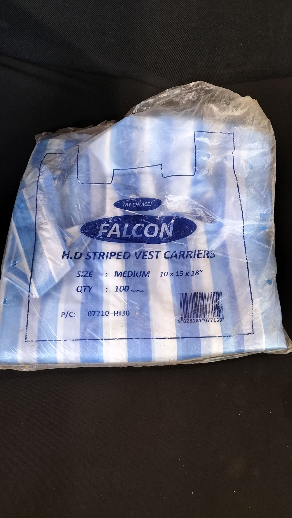 Lot 666: Pack of Stripped Carrier Bags 