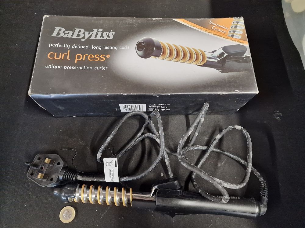 Lot 694: Babyliss Curl Press a/f