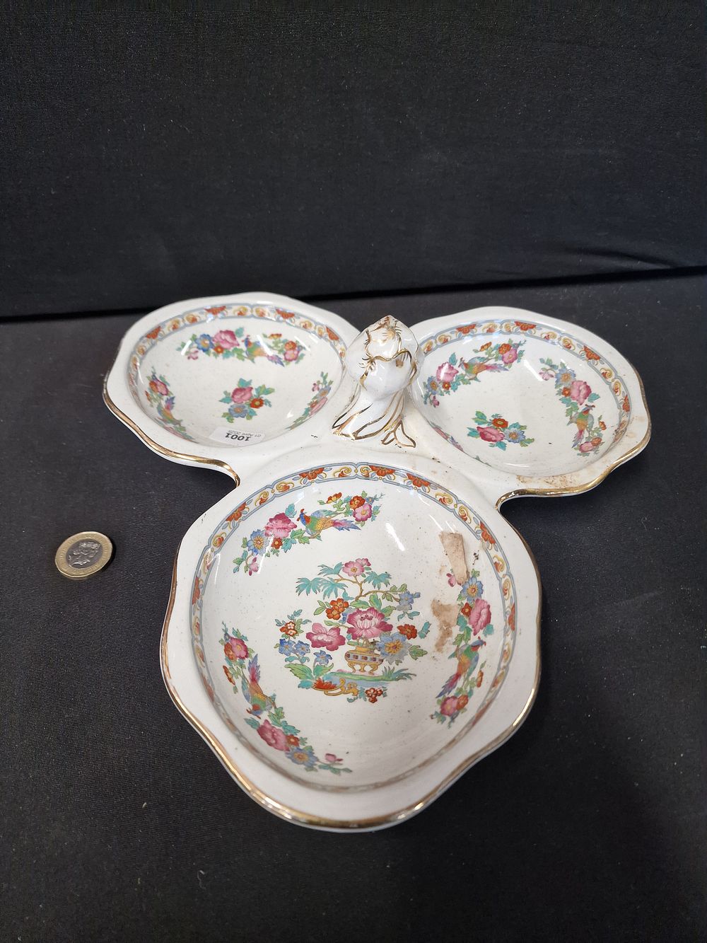 Lot 696: Vintage Keeling & Co Losolware Three Section Decorative Serving Dish with Handle