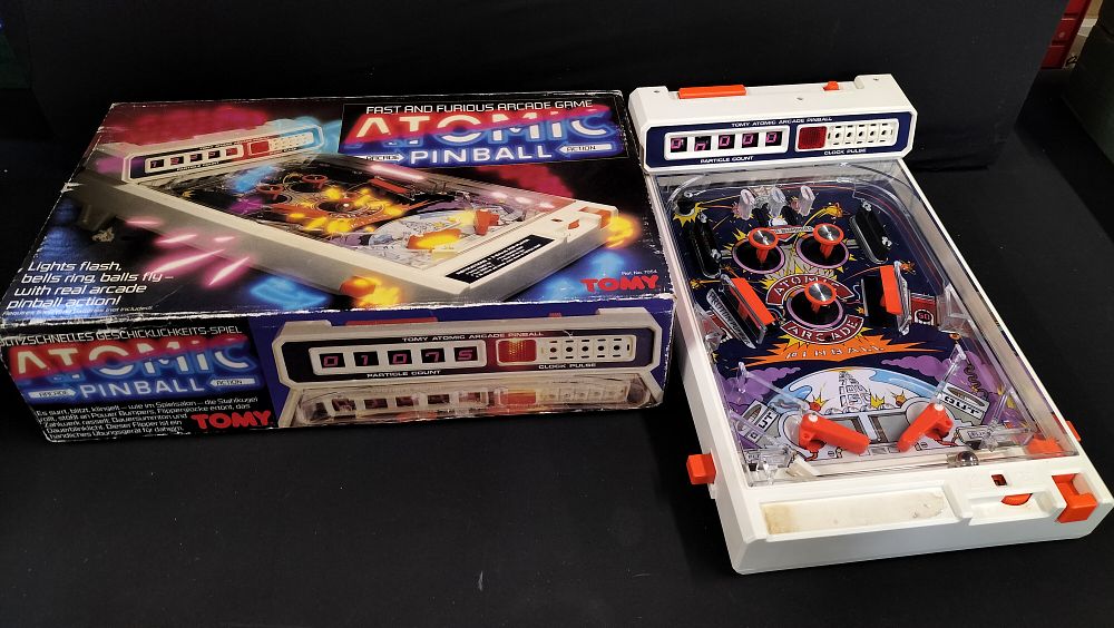 Lot 714: Boxed Vintage Tomy Atomic Pinball. 