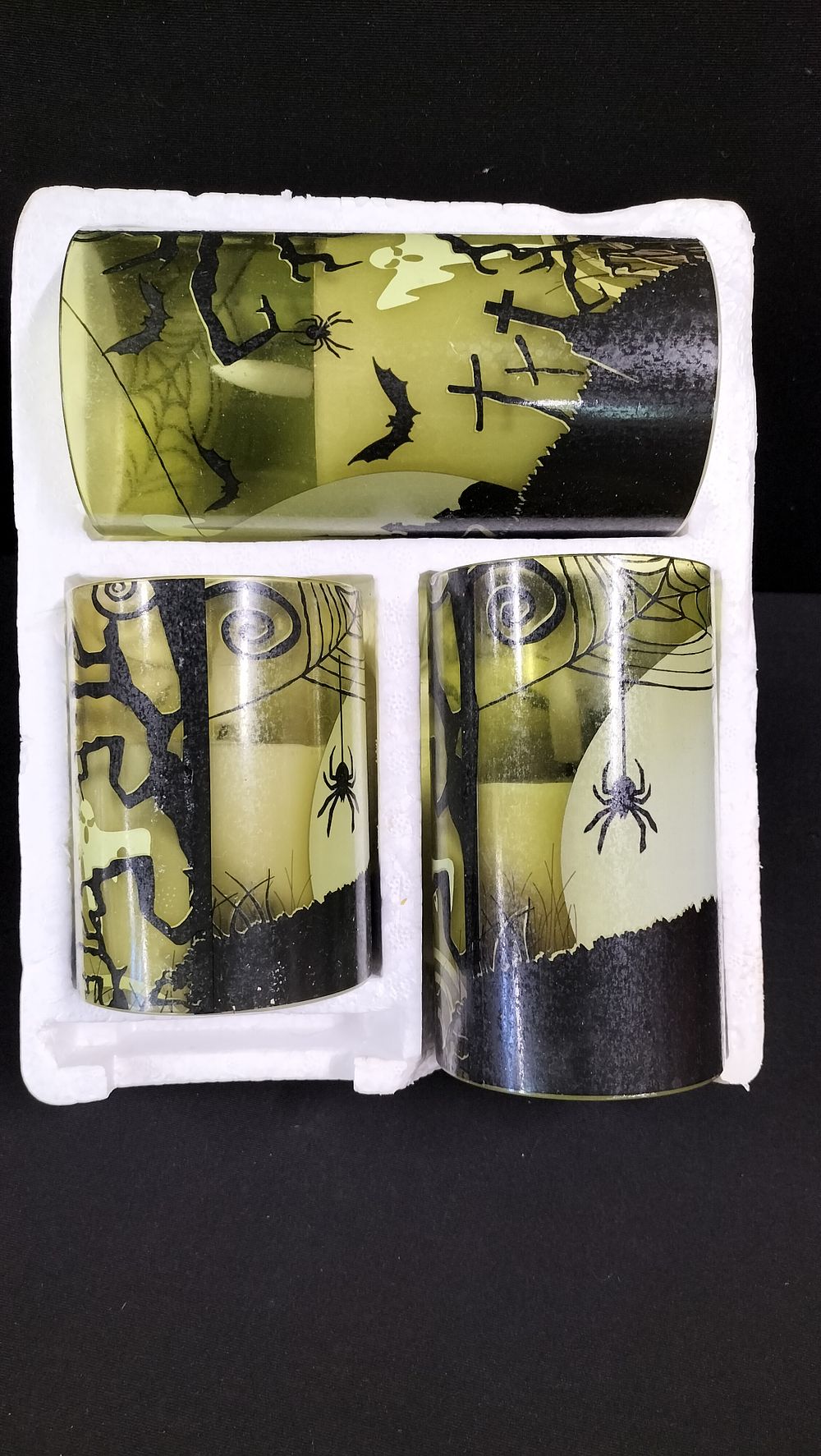 Lot 182: Set of 3 Battery Powered Led Halloween Candles....