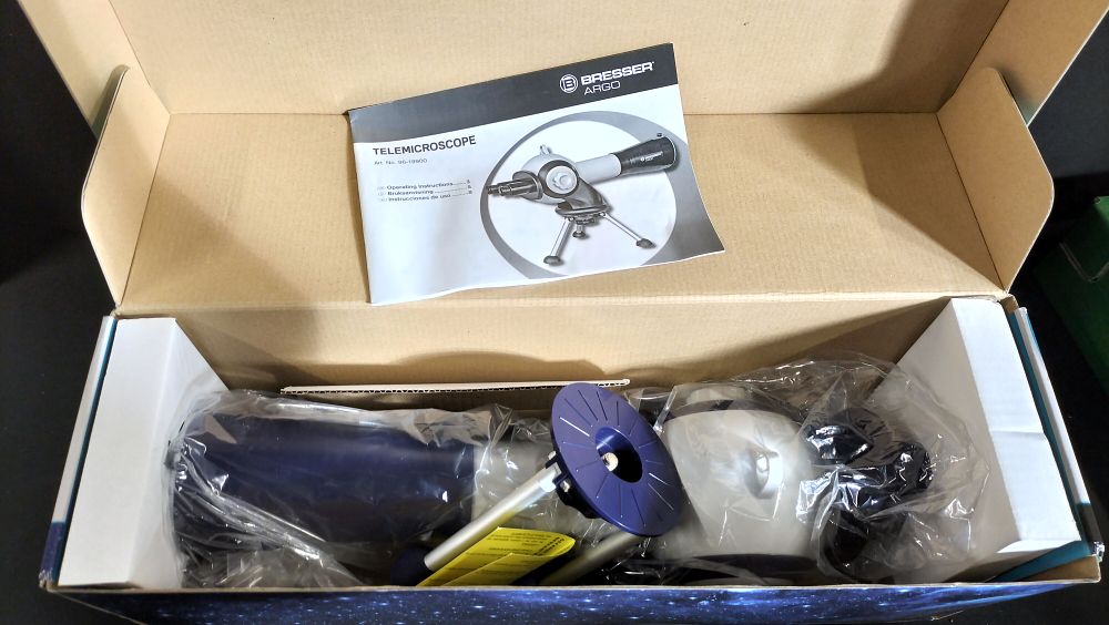 Lot 276: Boxed 2 In 1 Telemicroscope 