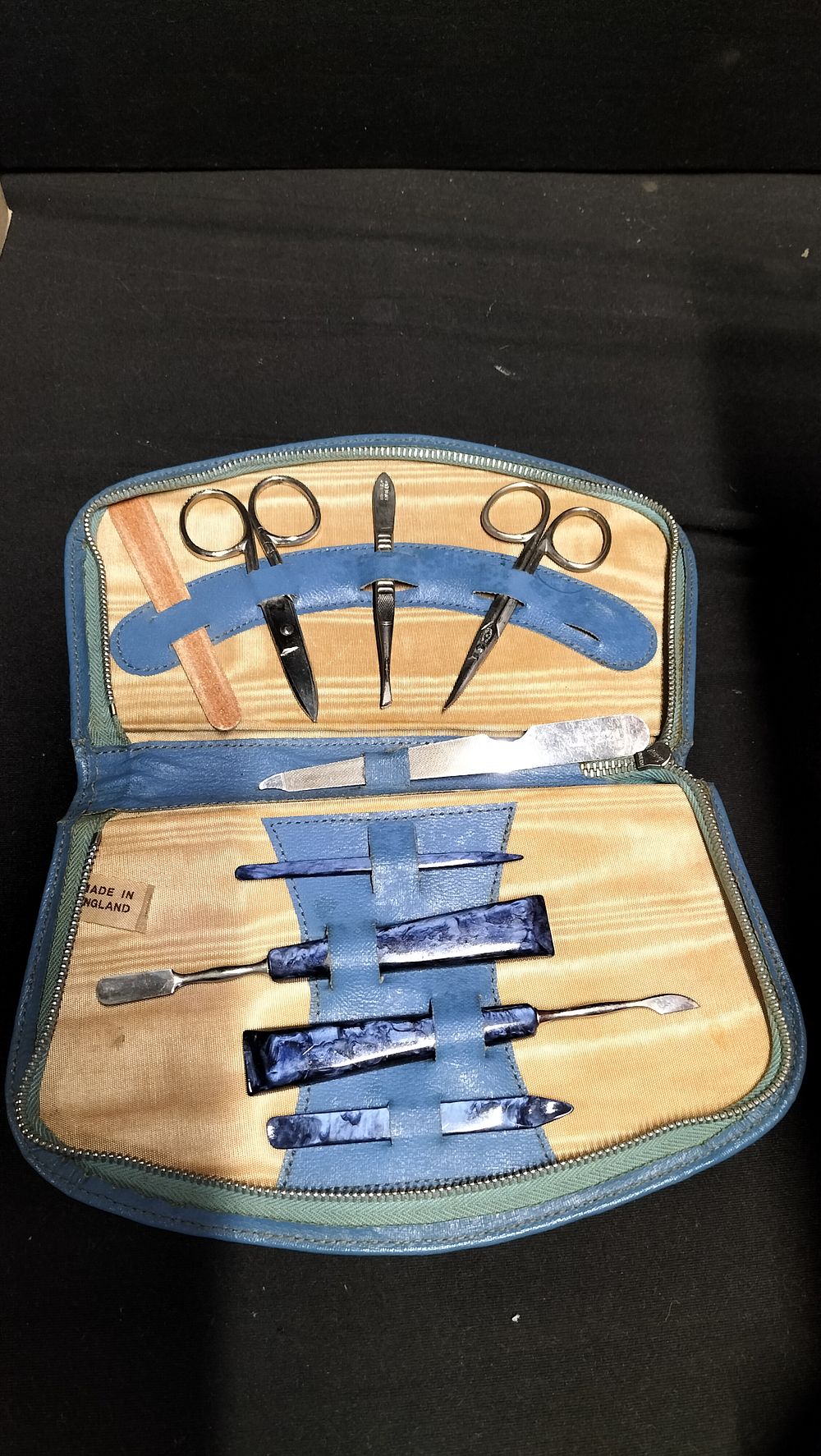 Lot 333: Vintage Blue Leather Manicure set 