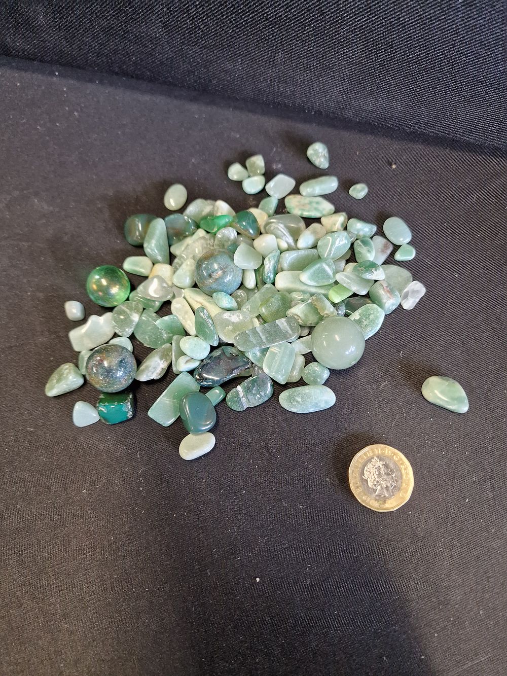 Lot 595: Mixed Green Crystal Chips 139g