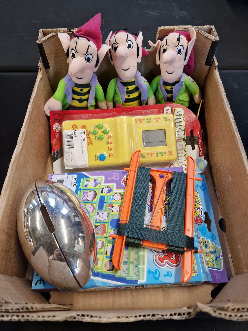 Lot 629: Selection of Kids Toys