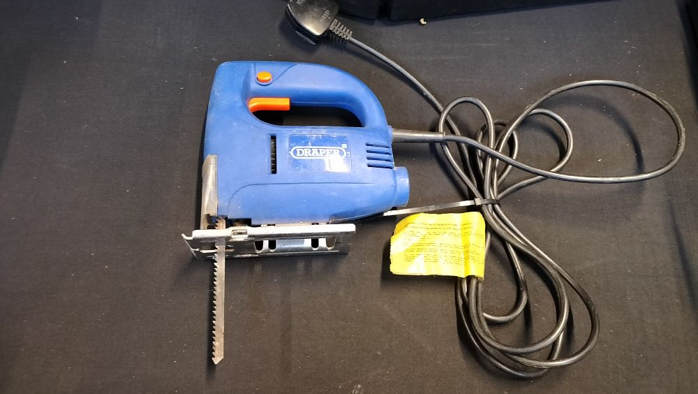 Lot 703: Draper Jigsaw. Tested for power 
