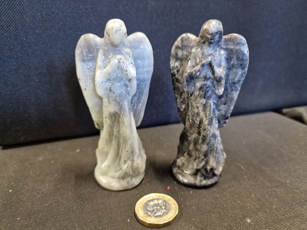 Lot 636: Pair of Crystal Angel Figures