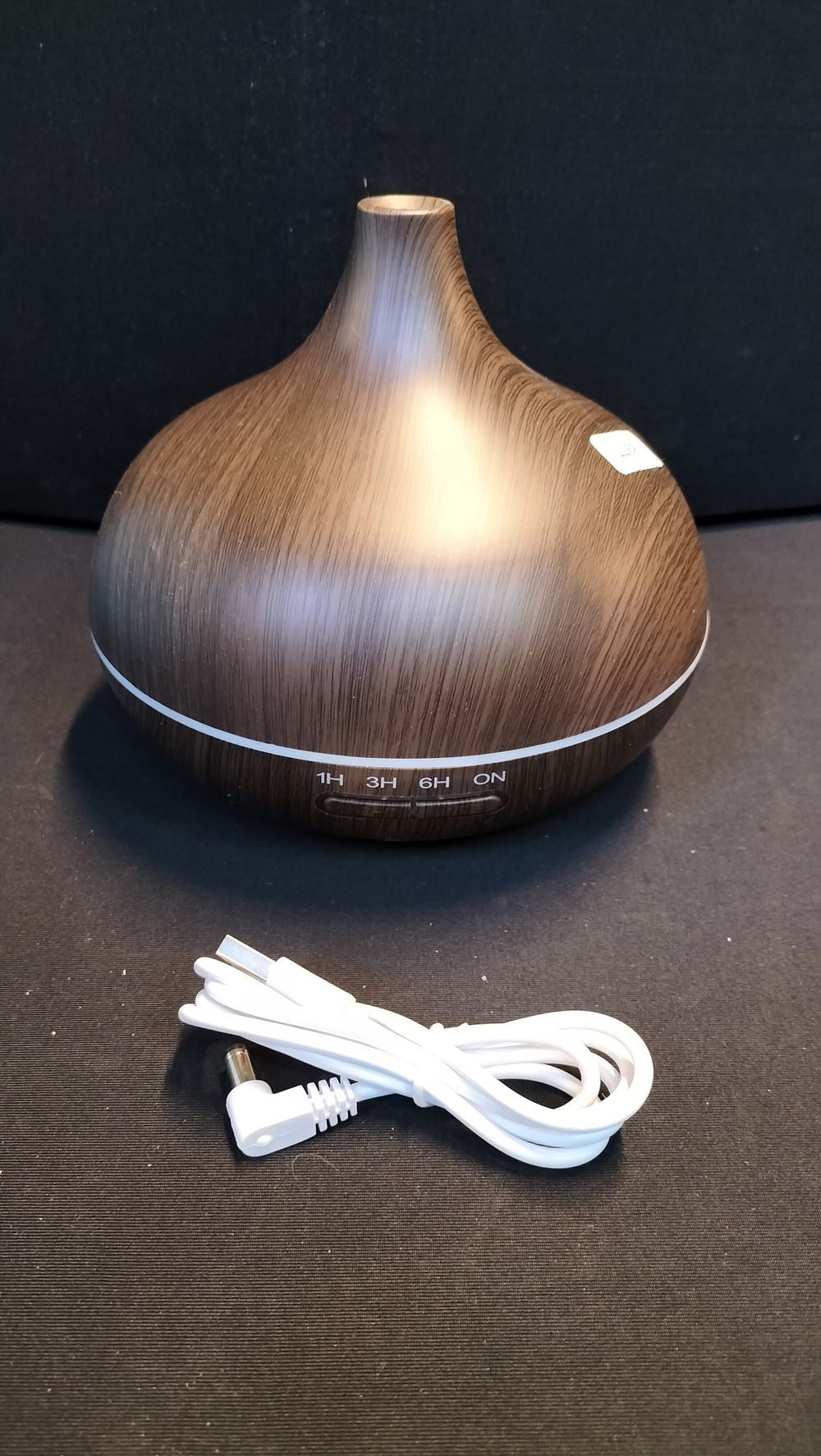 Lot 711: USB Powered Wood Look Scented Humidifier 