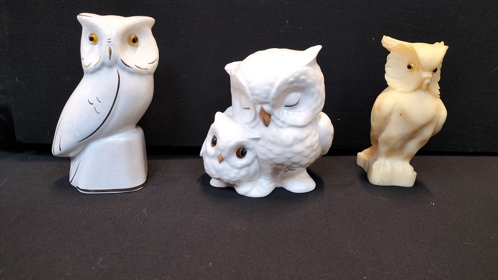 Lot 725: Three Owls Including a Royal Osborne, Alabaster, and...