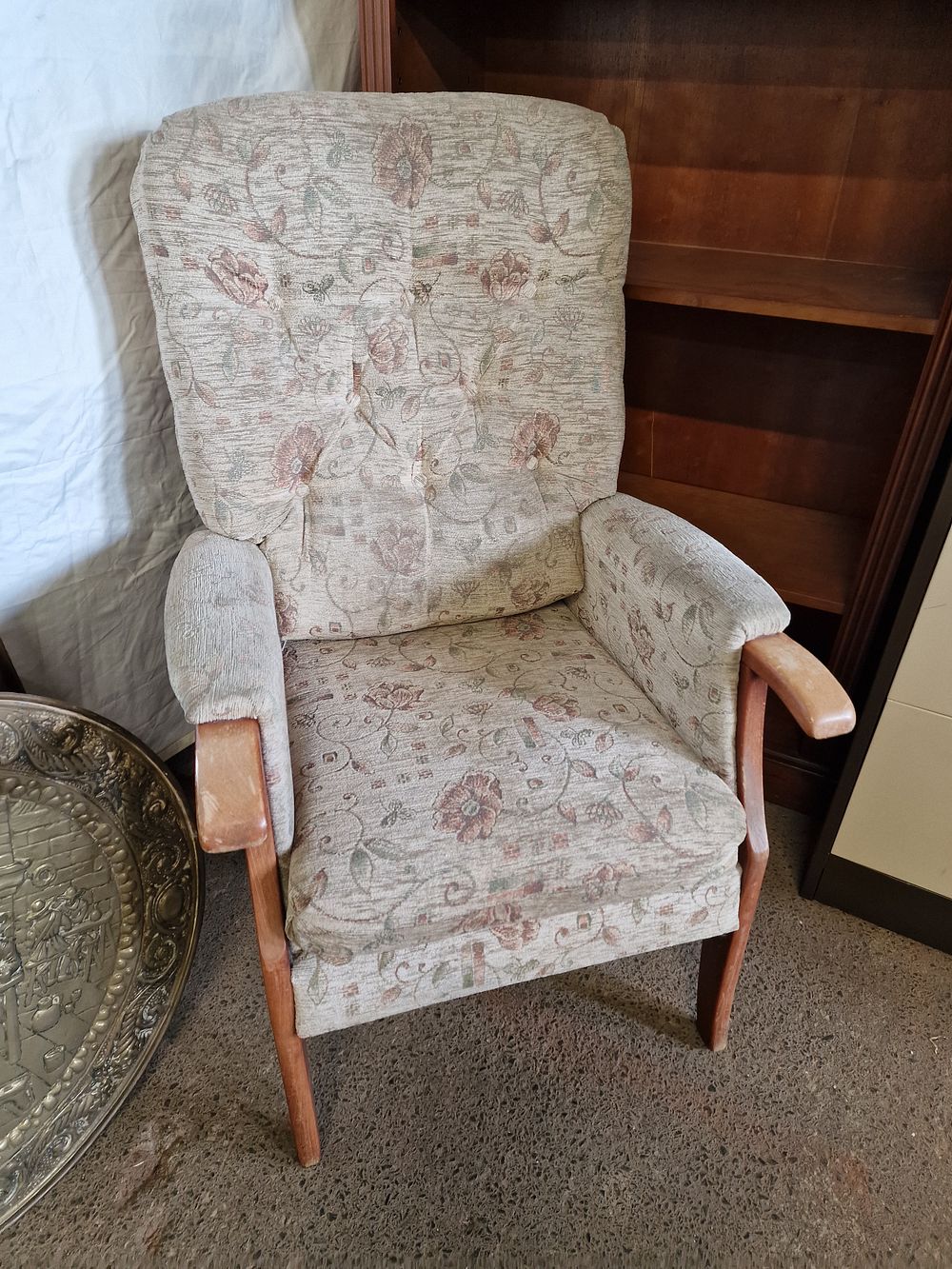Lot 664: Comfy Armchair COLLECTION ONLY