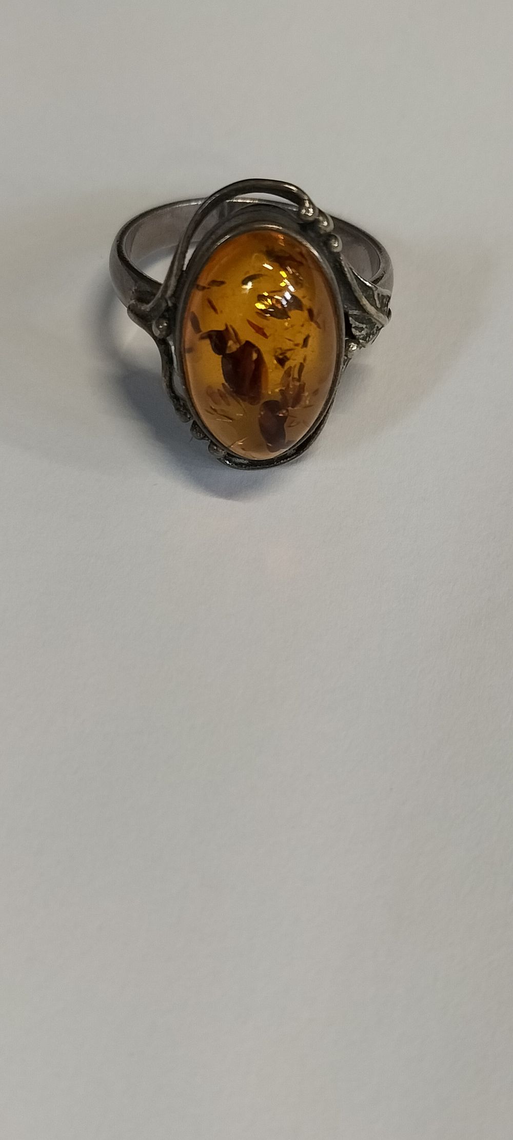 Lot 167: Sterling Silver Amber Ring Size N