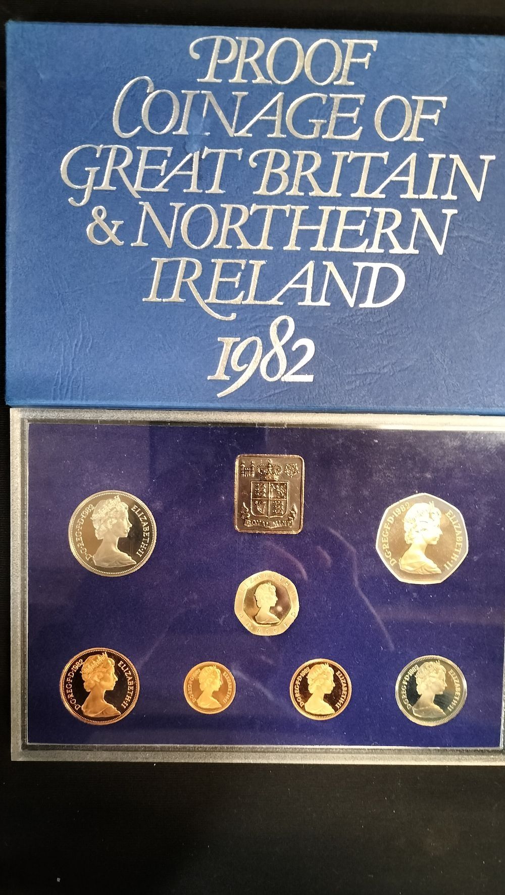 Lot 180: Royal Mint Proof Coinage of Great Britain and...