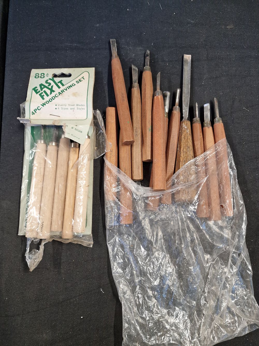 Lot 227: Woodcarving Chisels
