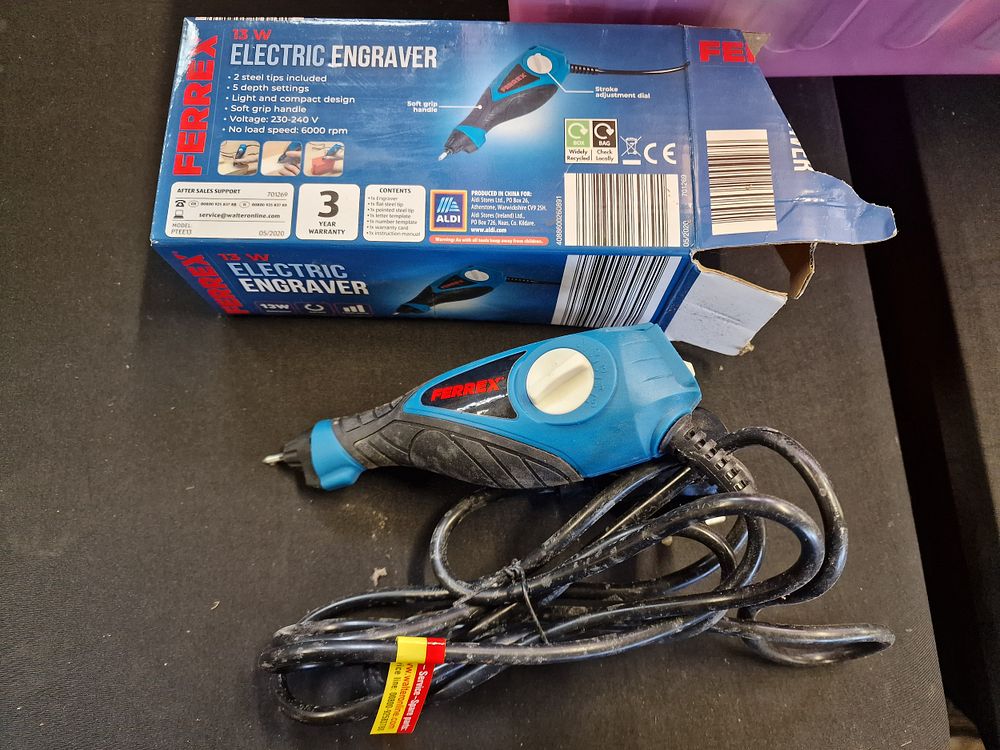 Lot 530: Ferrex 13w Electric Engraver GWO
