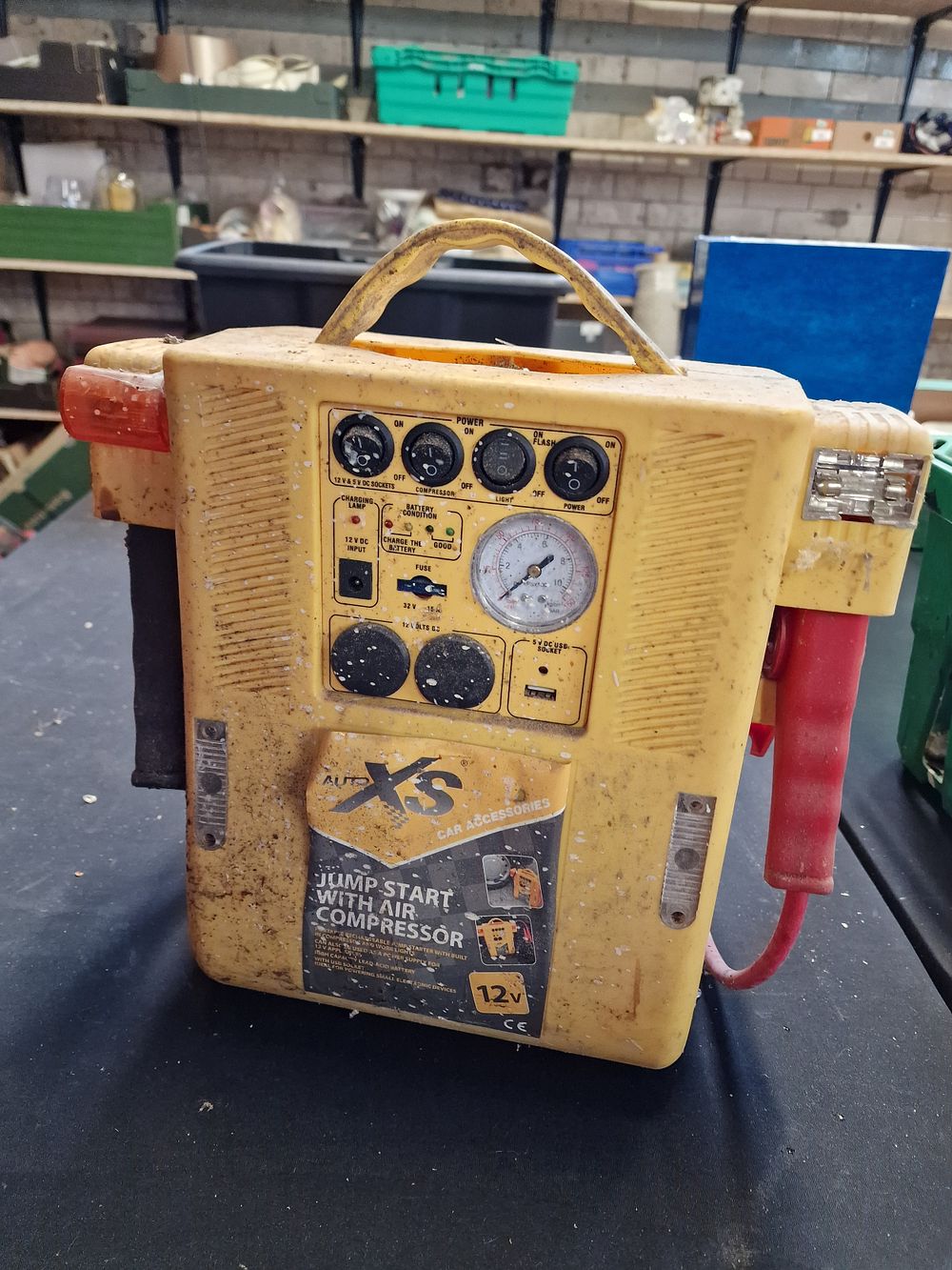 Lot 560: Auto XS Jump Start with Air Compressor UNTESTED