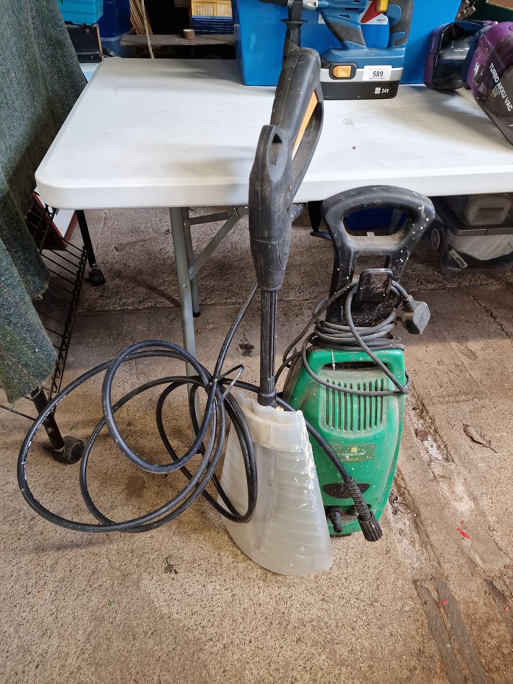 Lot 590: Gardenline Pressure Washer and Hose UNTESTED COLLECTION ONLY