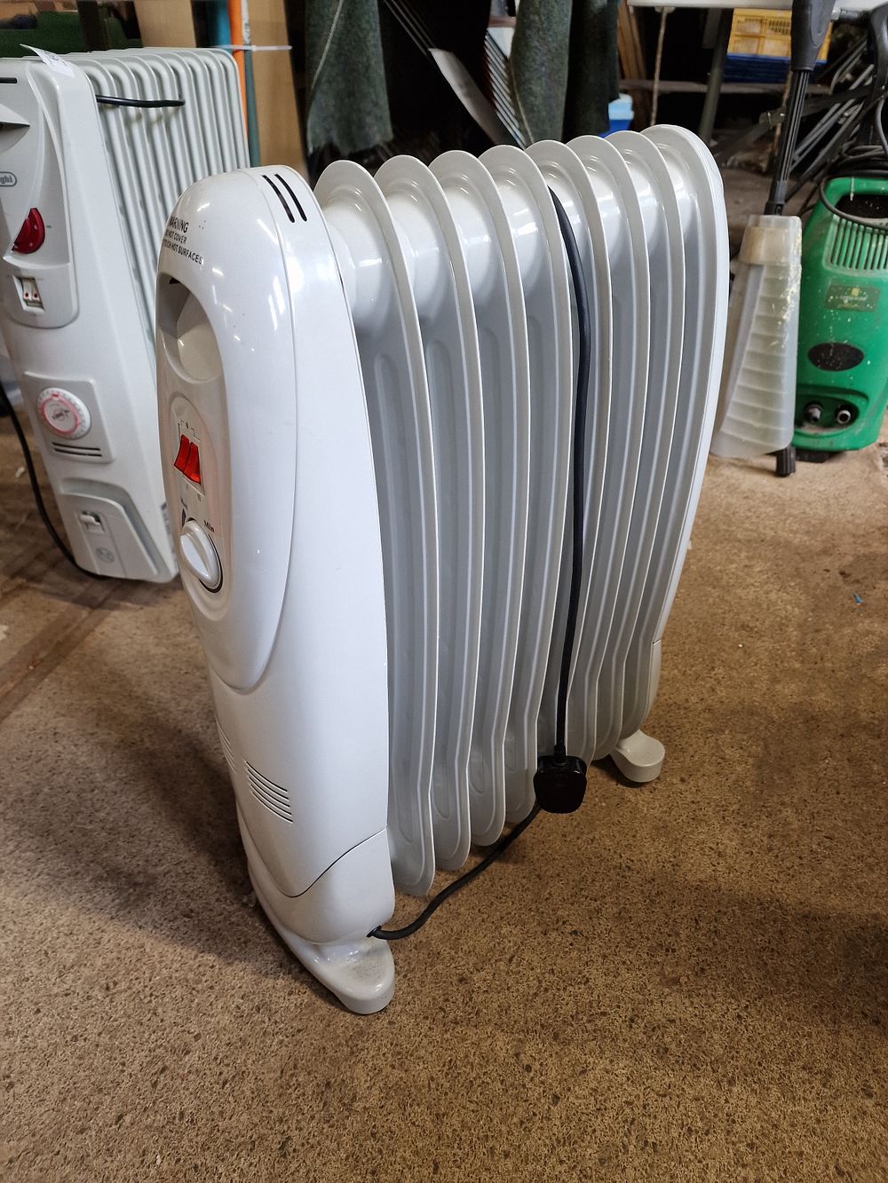 Lot 611: 2000w Oil Filled Radiator COLLECTION ONLY