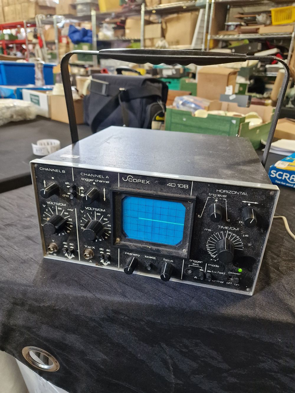 Lot 617: Scopex 4D 10B oscilloscope, an electronic test instrument...