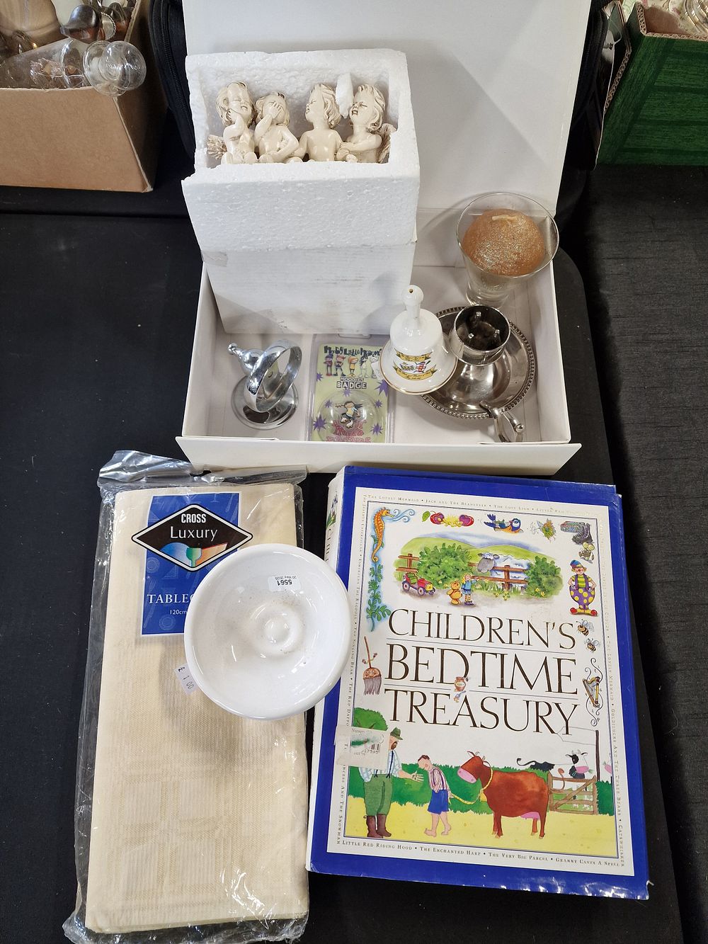 Lot 619: Box of Bric a Brac
