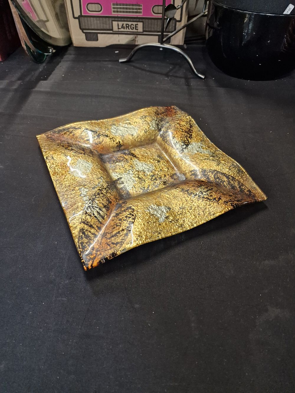 Lot 649: Decorative Glass Bowl