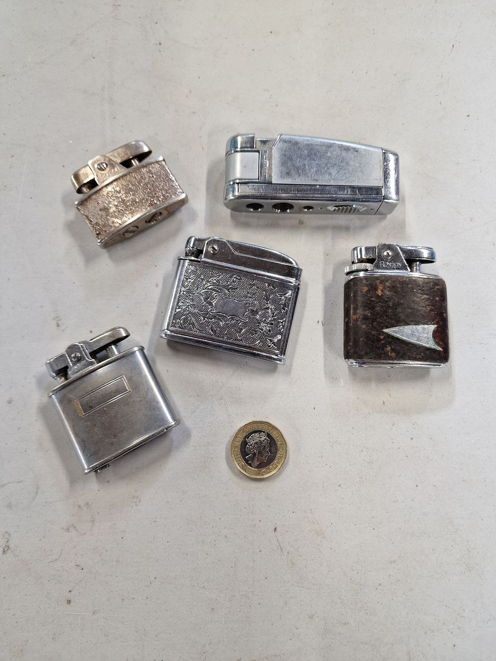 Lot 671: Selection of Vintage Lighters inc Ronson