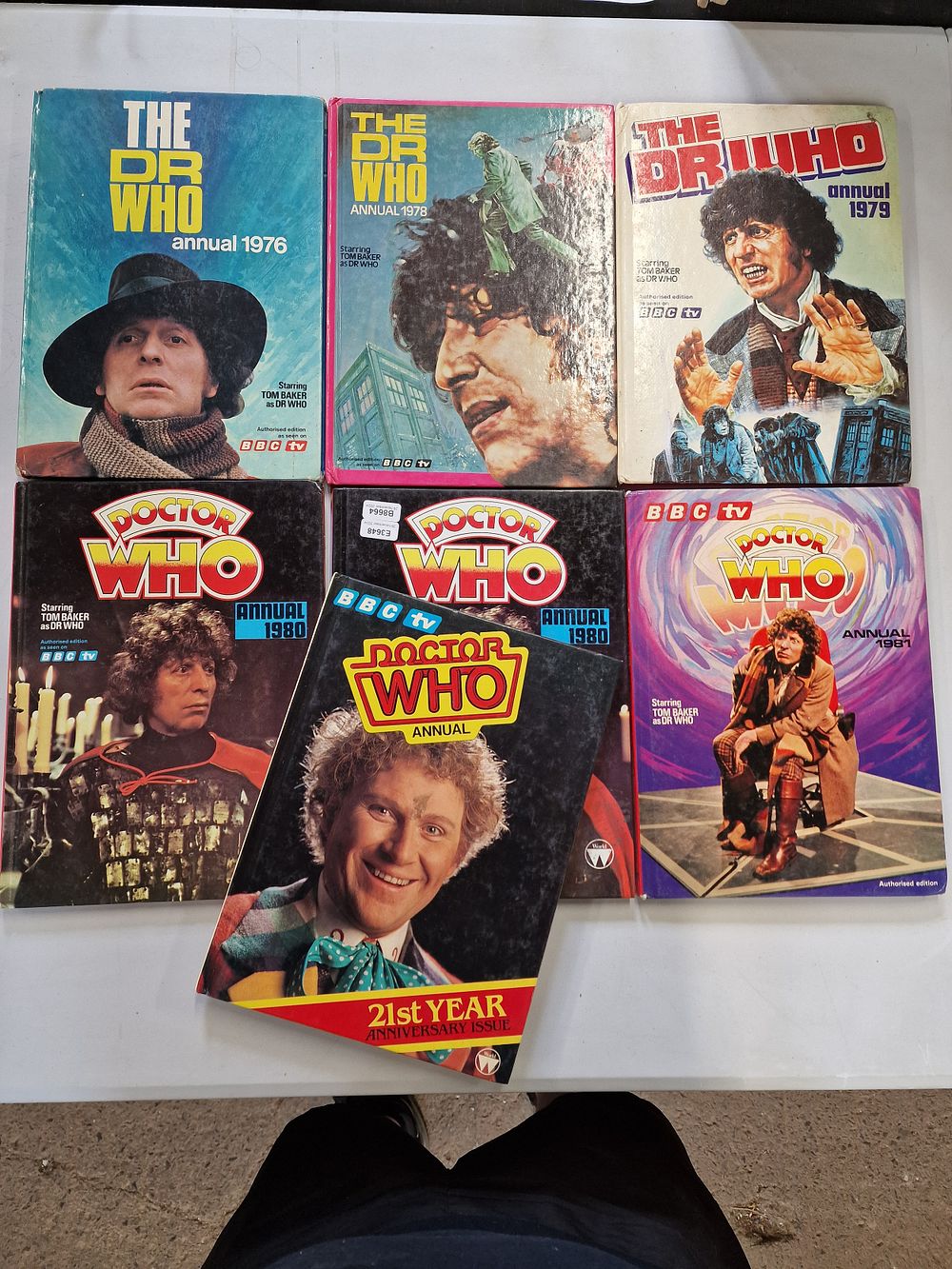 Lot 688: Seven Vintage Dr Who Annuals