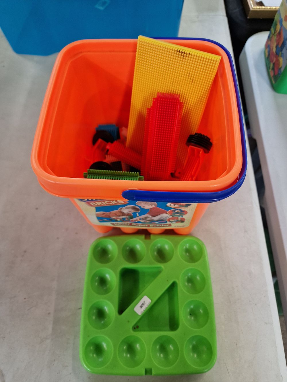 Lot 698: Box of Stickle Bricks