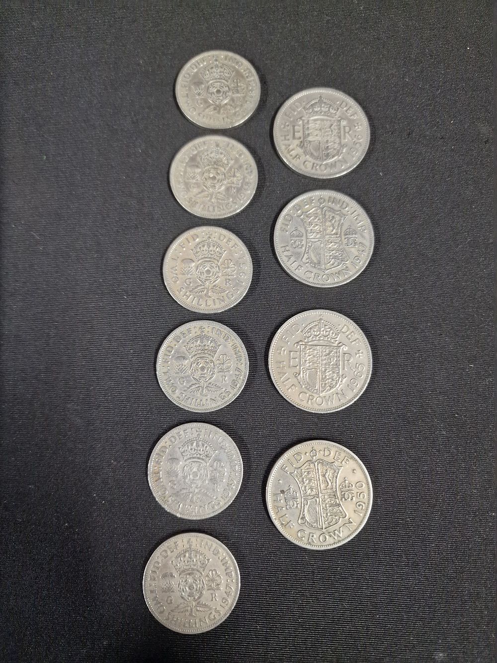Lot 557: Selection of Vintage British Two Shilling and Half Crown Coins