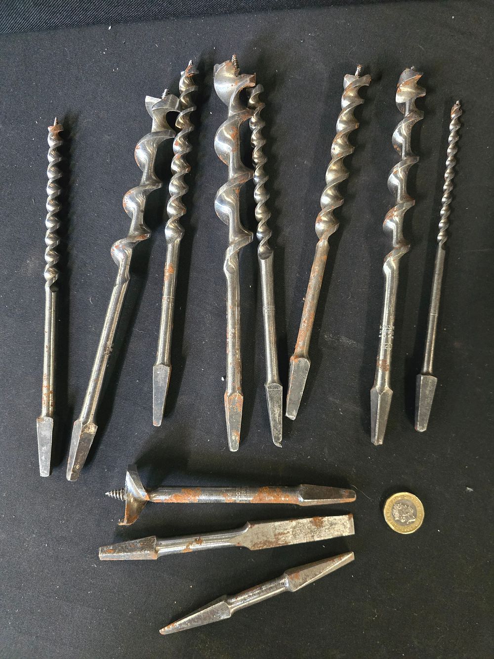 Lot 570: 11 wood auger drill bits various sizes
