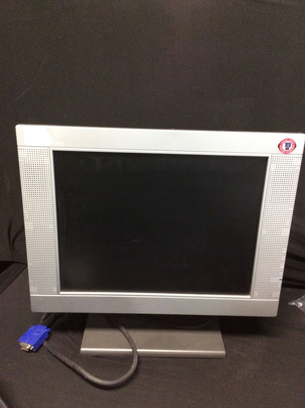 Lot 587: EM-150 TFT Computer Monitor ( Untested )