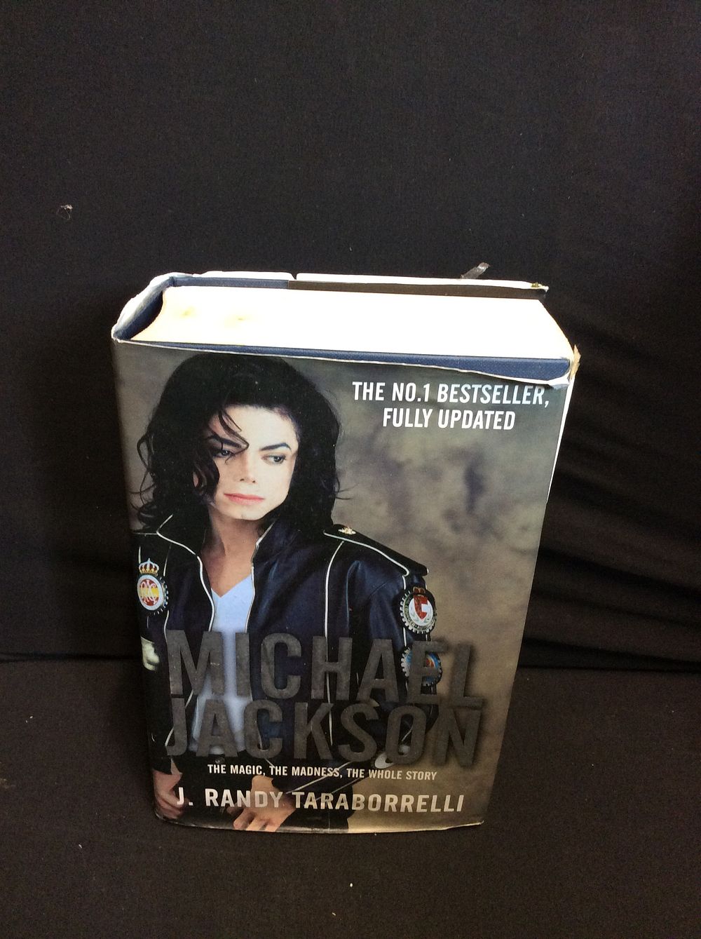 Lot 597: Micheal Jackson .The Magic,The Madness, The Whole Story