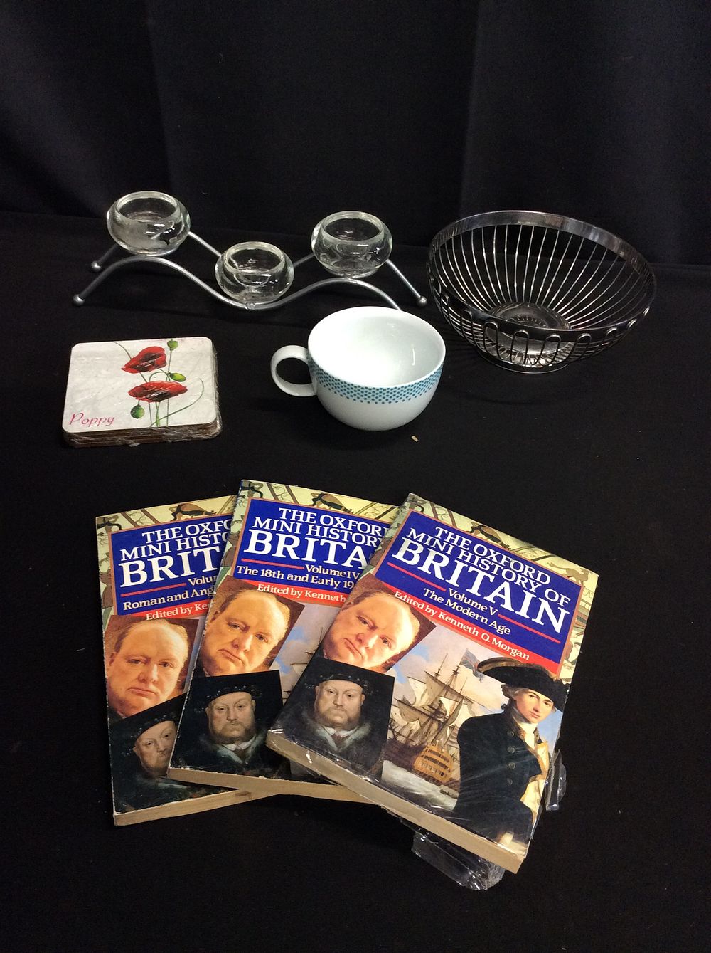 Lot 609: Mixed Lot including Three Mini History of Britain...