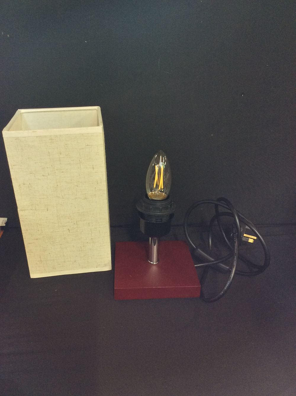Lot 626: Small Table Lamp with Shade