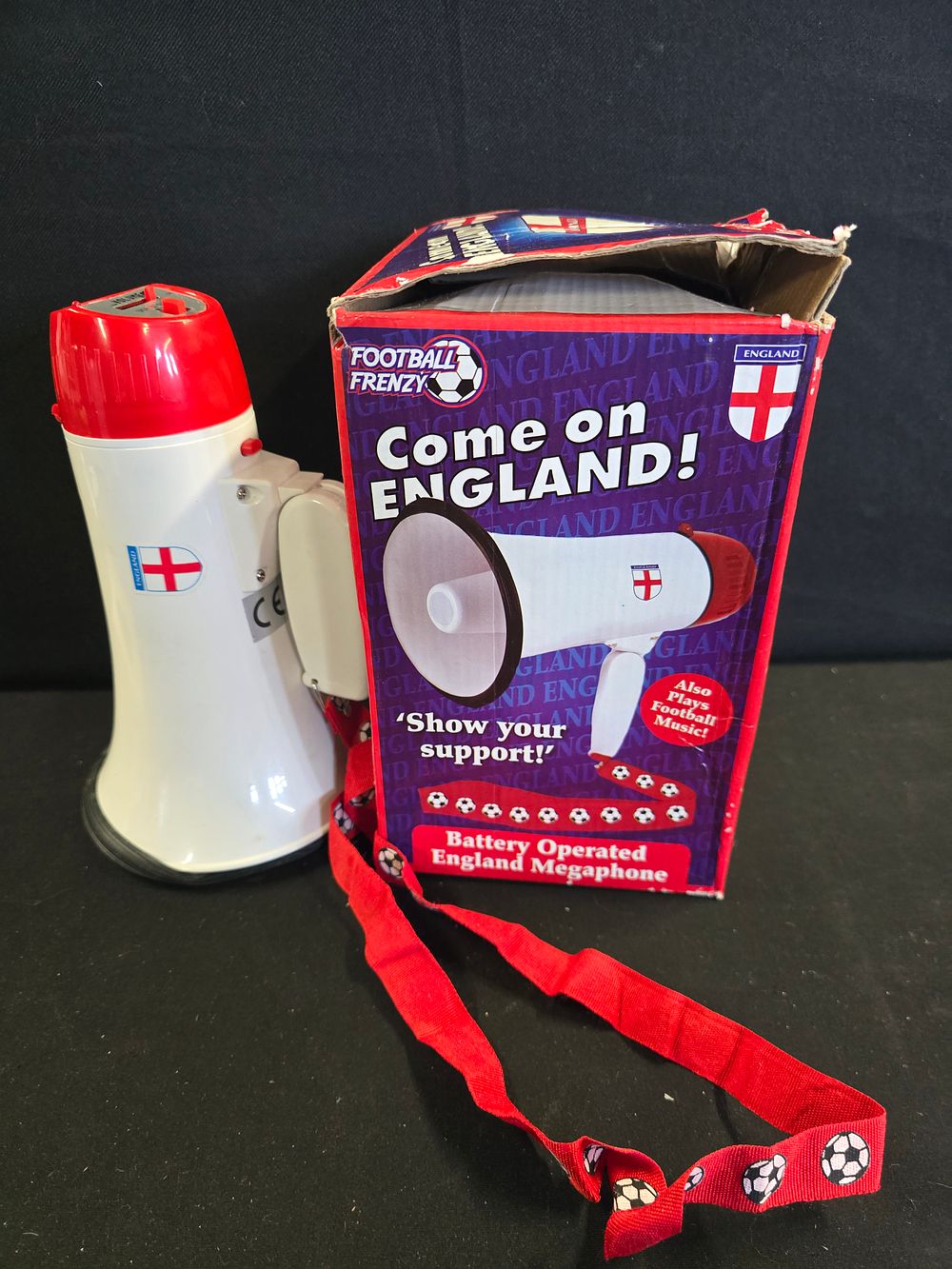 Lot 627: Football frenzy battery operated England megaphone
