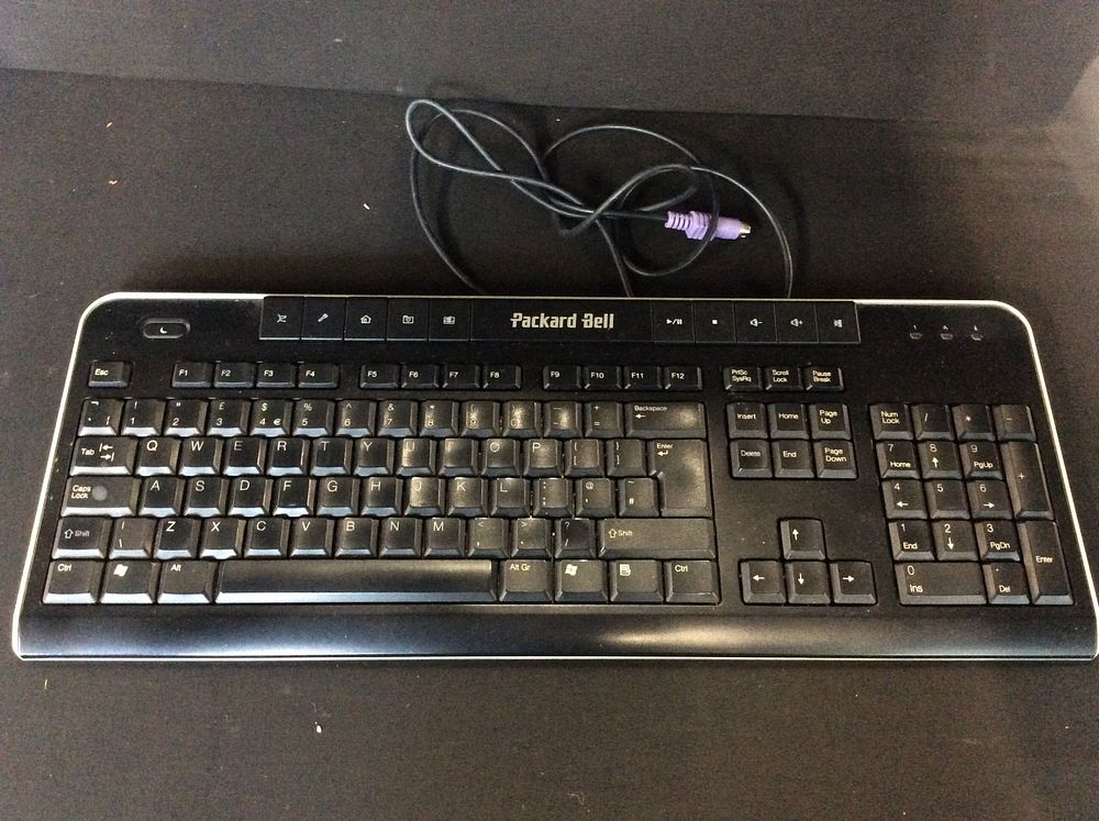 Lot 641: Packard Bell 6301N PC Plug in Keyboard.