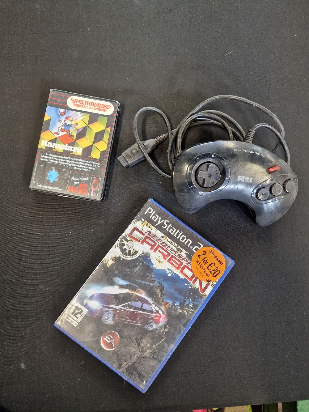 Lot 693: Selection of Vintage Gaming Items