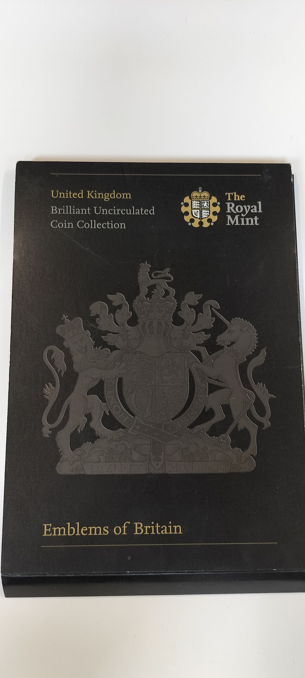 Lot 157: Royal Mint Brilliant Uncirculated Royal Shield of Arms...