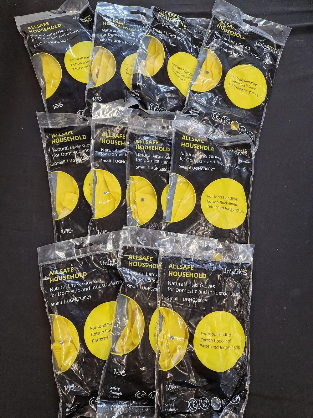 Lot 711: x11 Pairs of Household Rubber Gloves