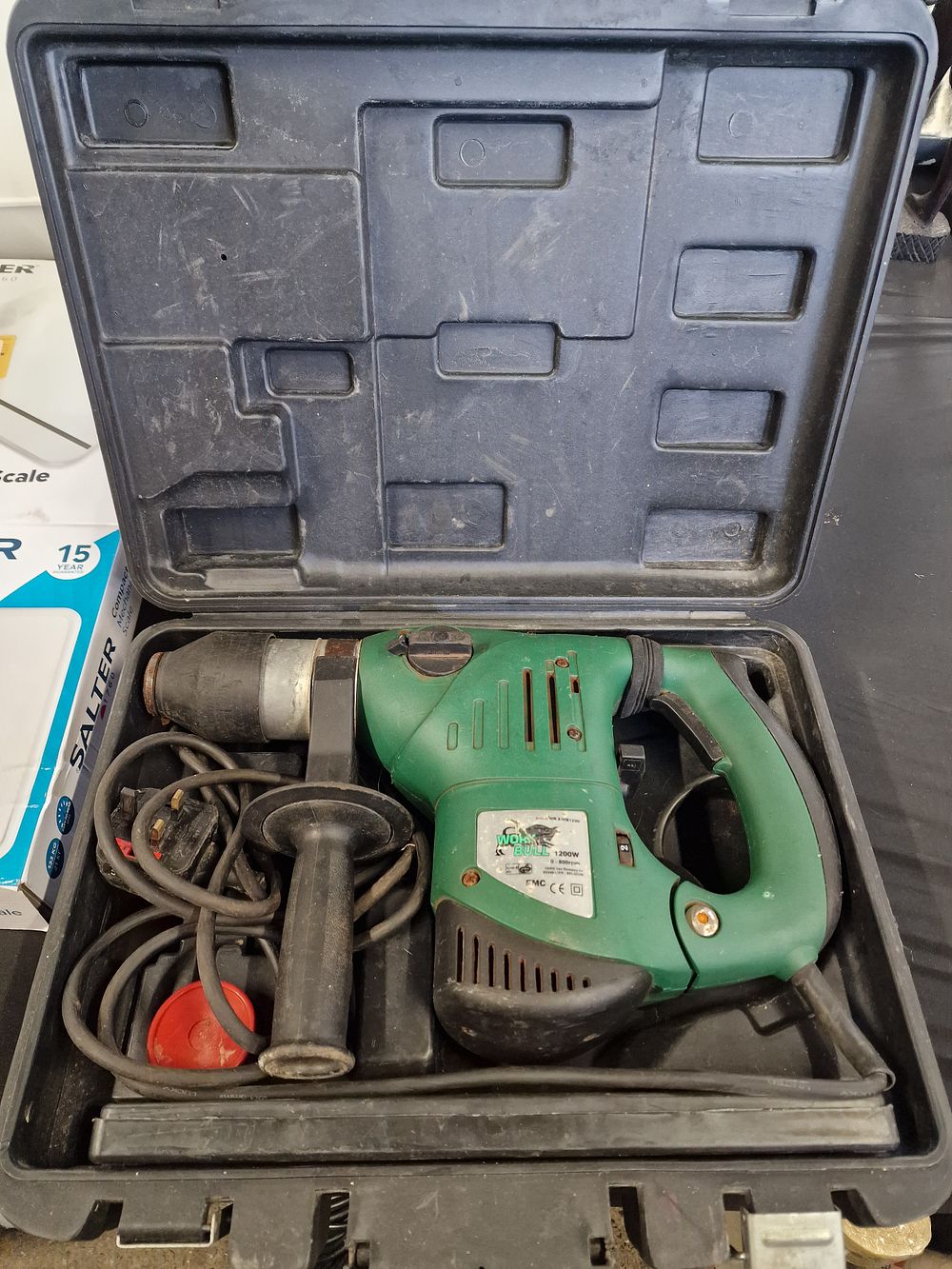 Lot 716: Work Bull 1200w SDS Hammer Chisel Drill 240v