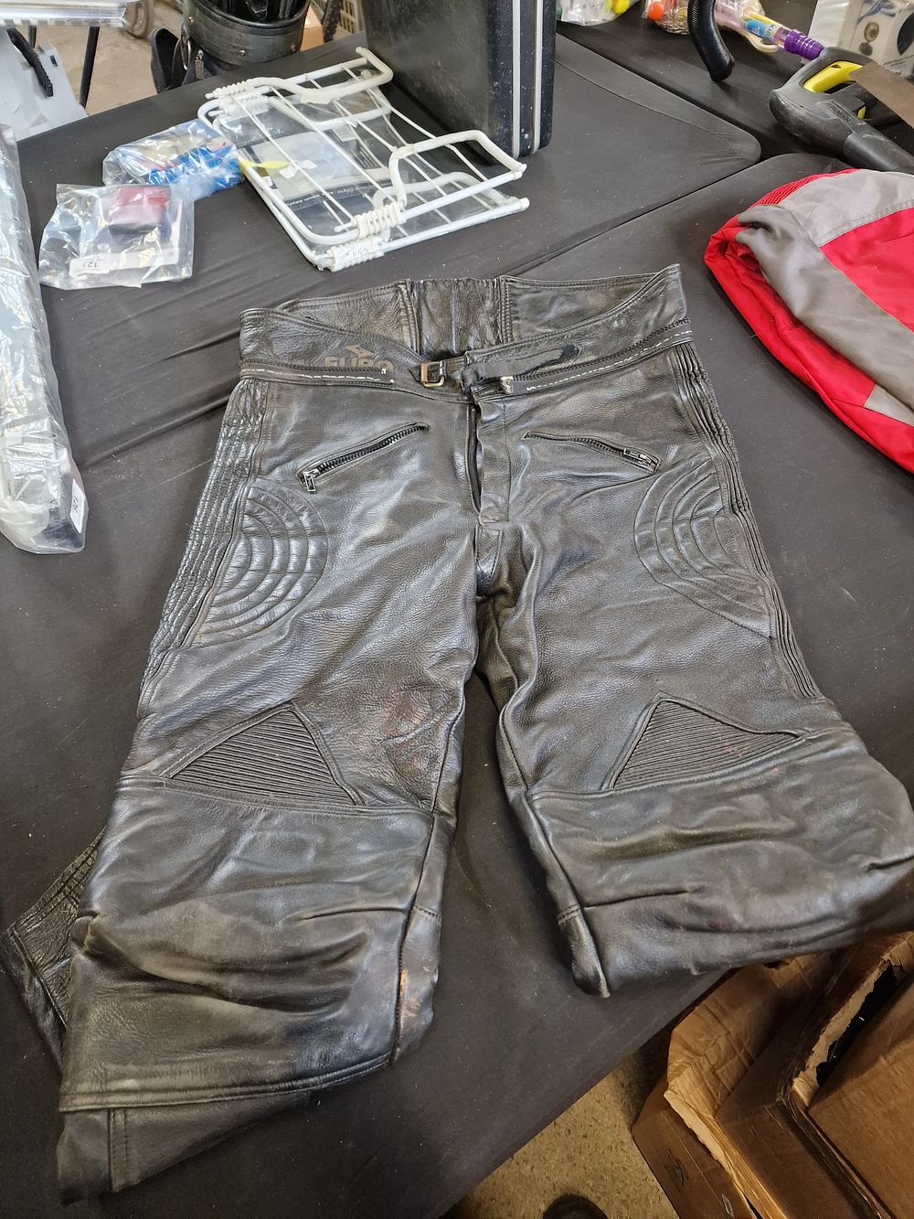 Lot 722: Euro Leather Motorcycle Pants Size 38