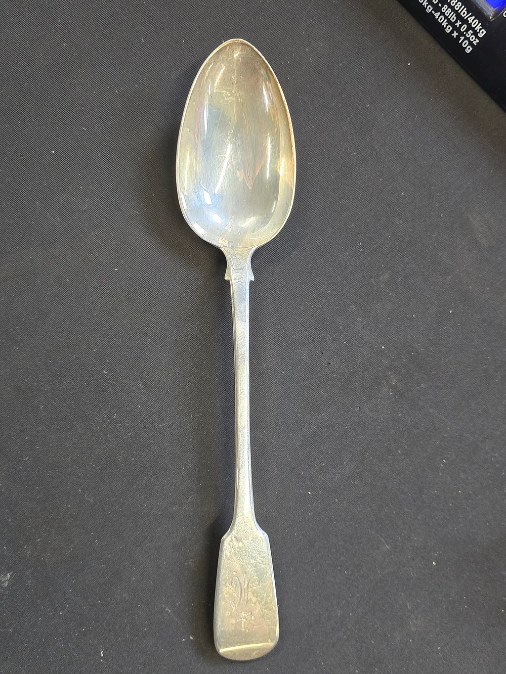 Lot 284: Large serving spoon fully hallmarked with monogram approximately 120g