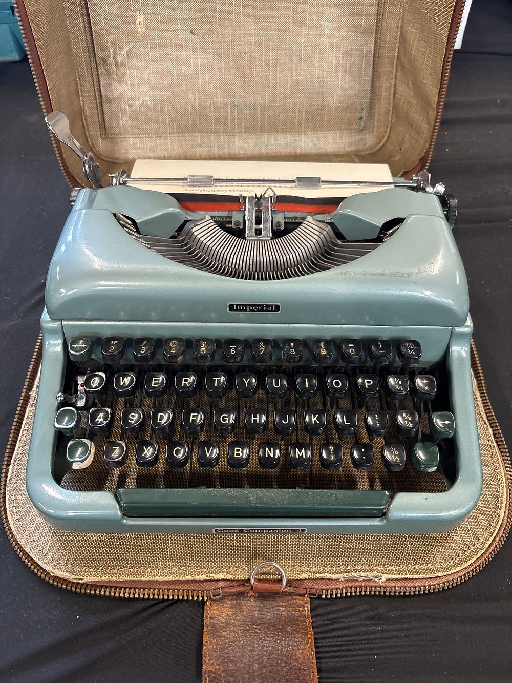 Lot 797: Vintage Imperial Typewriter and leather case