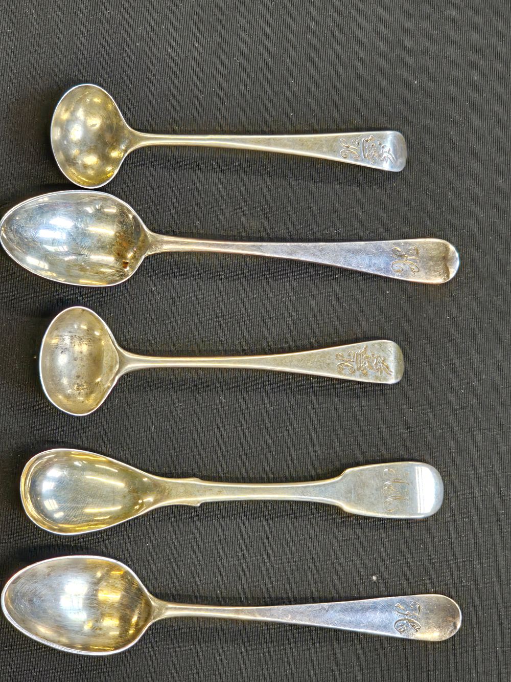Lot 299: Five various condiment spoons approximately 55g hallmarked sterling silver