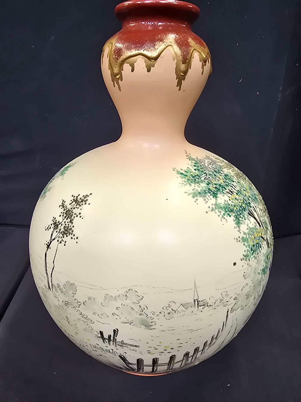 Lot 298: An unusual hand painted Bonn Germany Ceramic large vase,
