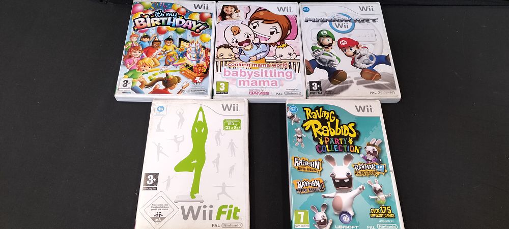Lot 527: Five Various Wii Games. It's My Birthday. Cooking...