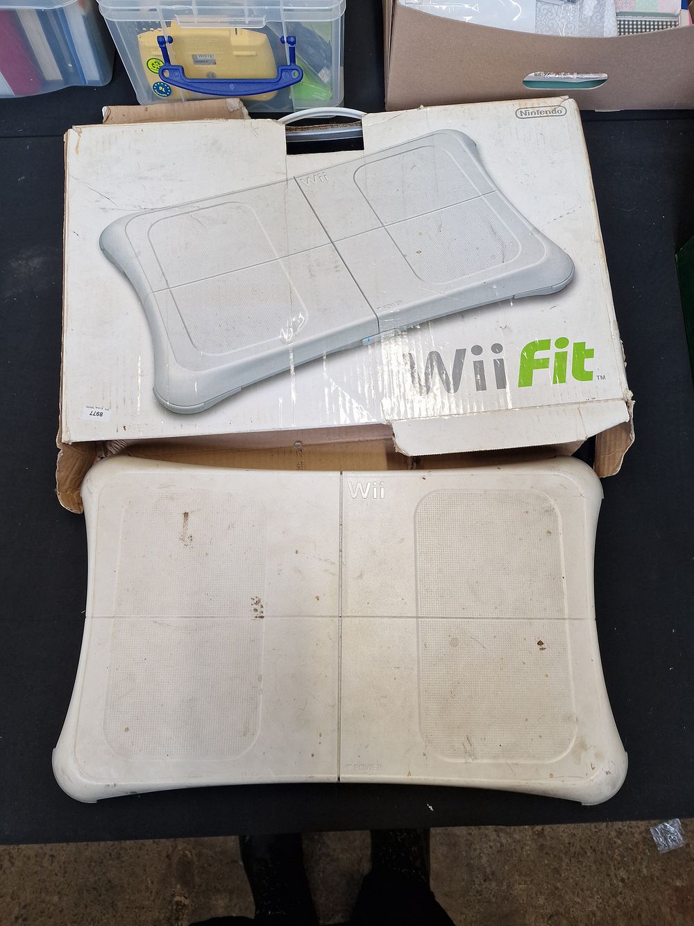 Lot 587: Nintendo Wii Fit Board