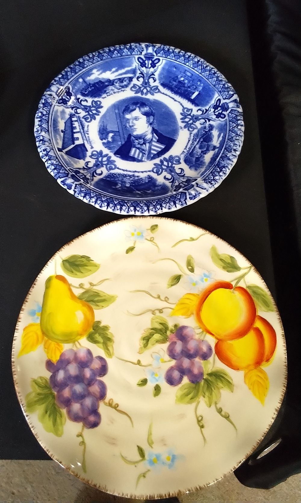 Lot 606: Plates