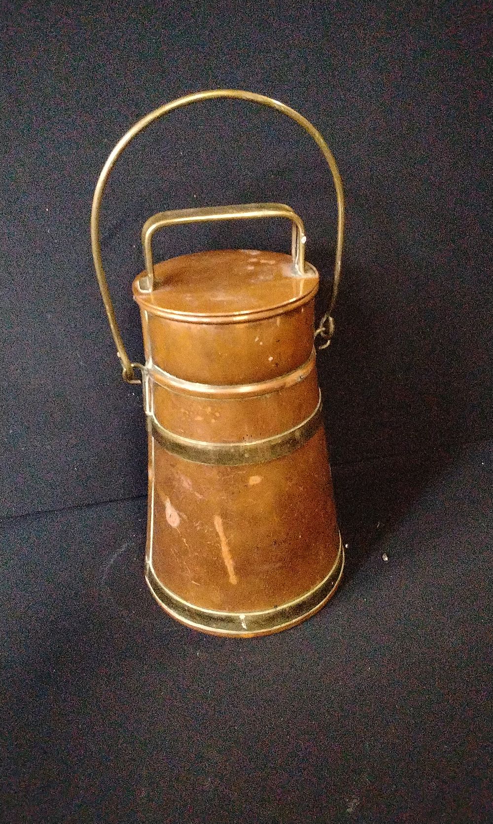 Lot 637: Copper Pot